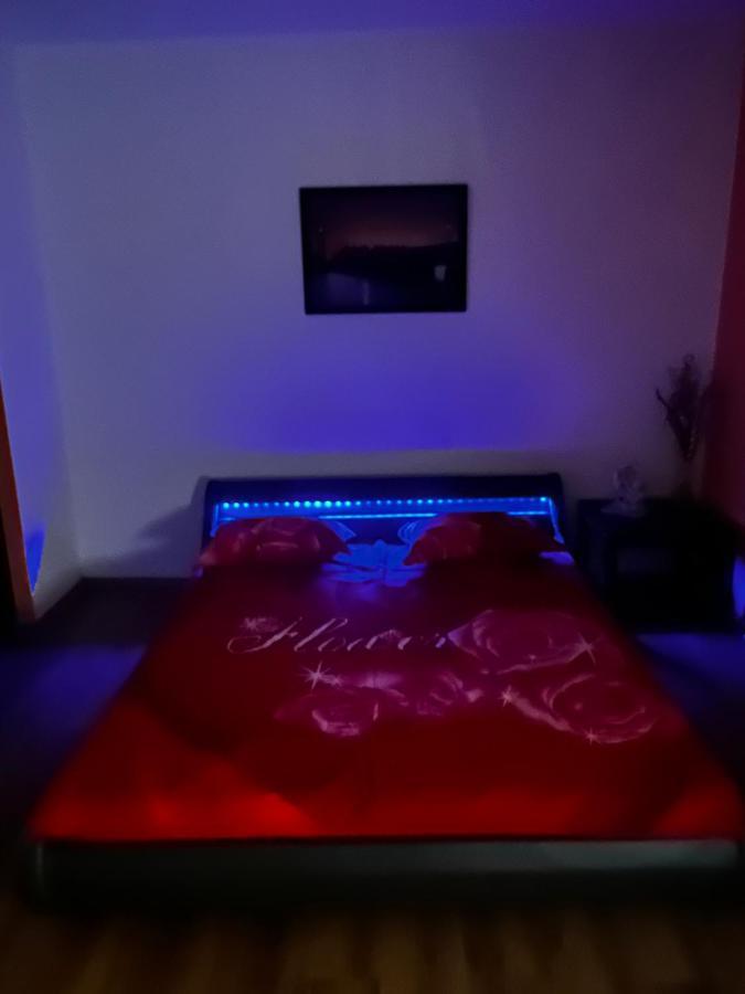 Crisshome1 부쿠레슈티 외부 사진